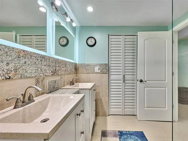 $170,000 | 6020 Northwest 44th Street, Unit 401, Lauderhill, FL 33319