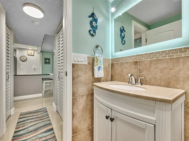 $170,000 | 6020 Northwest 44th Street, Unit 401, Lauderhill, FL 33319