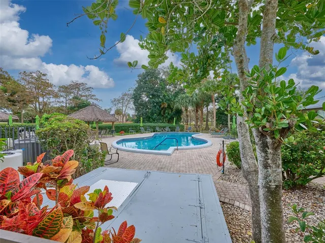 $170,000 | 6020 Northwest 44th Street, Unit 401, Lauderhill, FL 33319