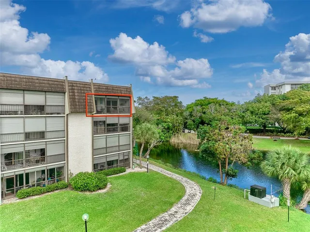 $170,000 | 6020 Northwest 44th Street, Unit 401, Lauderhill, FL 33319