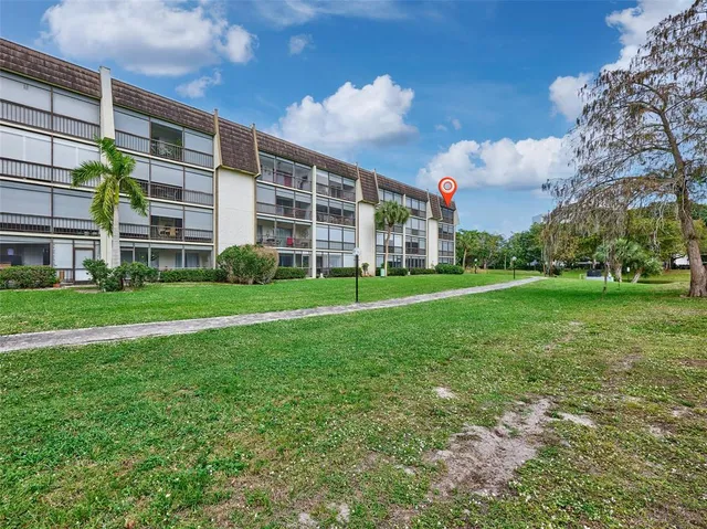 $170,000 | 6020 Northwest 44th Street, Unit 401, Lauderhill, FL 33319