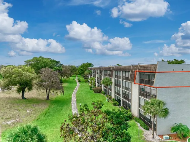 $170,000 | 6020 Northwest 44th Street, Unit 401, Lauderhill, FL 33319