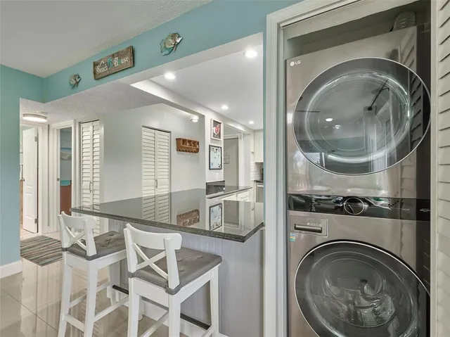 $170,000 | 6020 Northwest 44th Street, Unit 401, Lauderhill, FL 33319