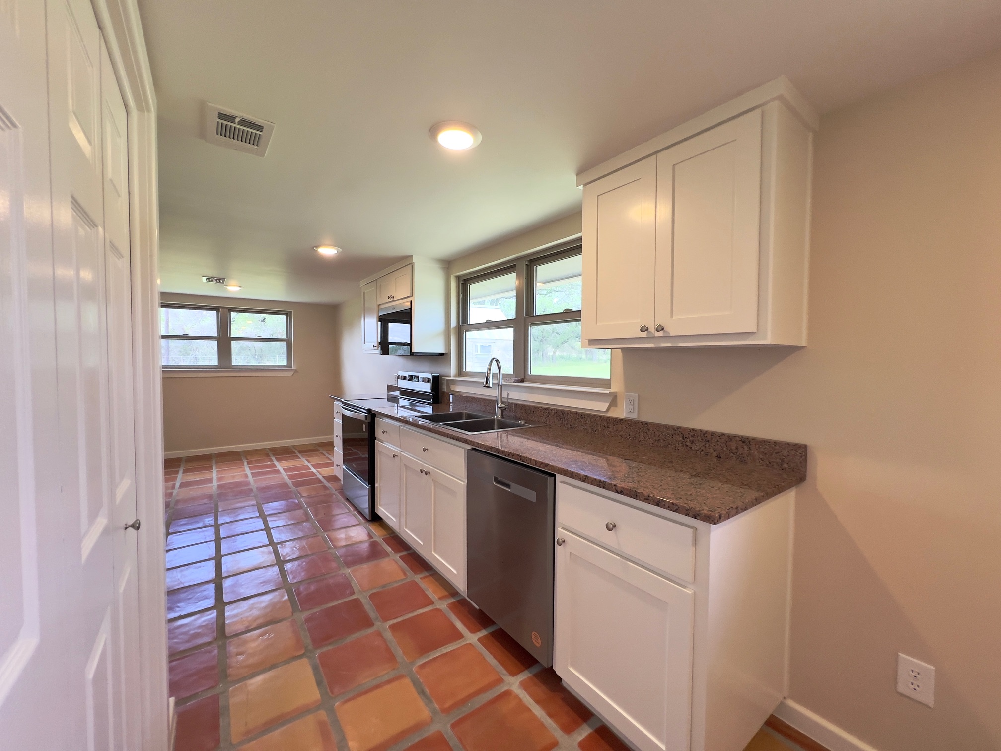 1366 Narrows Road Blanco, TX 78606 - Photo 8 of 29