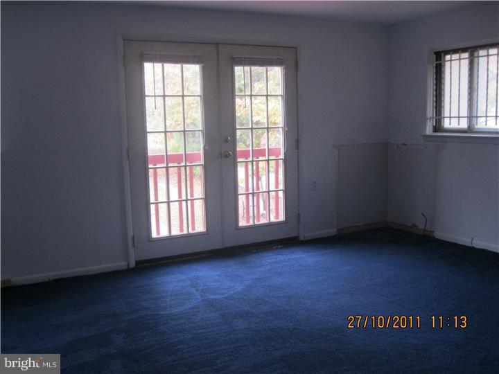 51 Briarcliff Road Atco, NJ 08004 - Photo 6 of 9 Master Bedroom