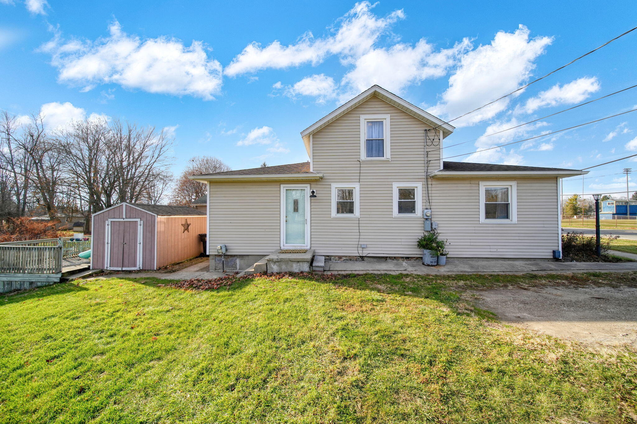 313 Monroe Street Brooklyn, MI 49230 - Photo 2 of 31 1-web-or-mls-DSC03576_HDR