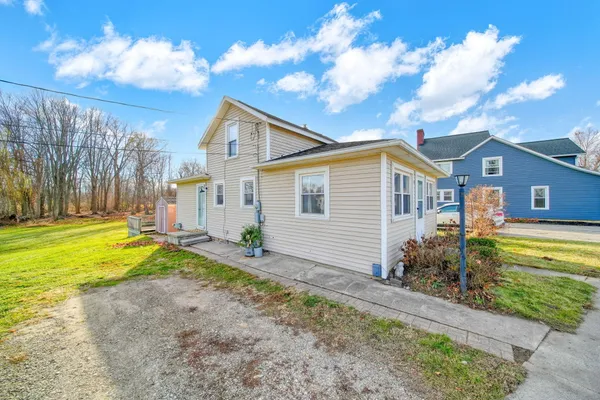 $145,000 | 313 Monroe Street, Brooklyn, MI 49230