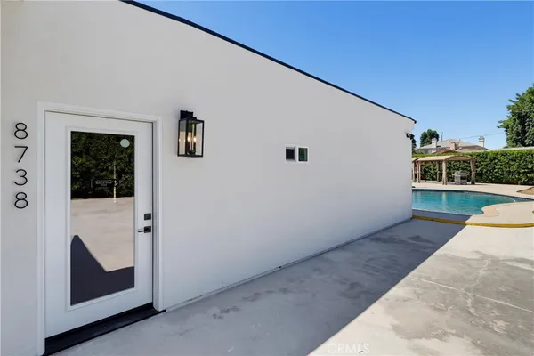 $5,000 | 8738 Paso Robles Avenue, Northridge, CA 91325
