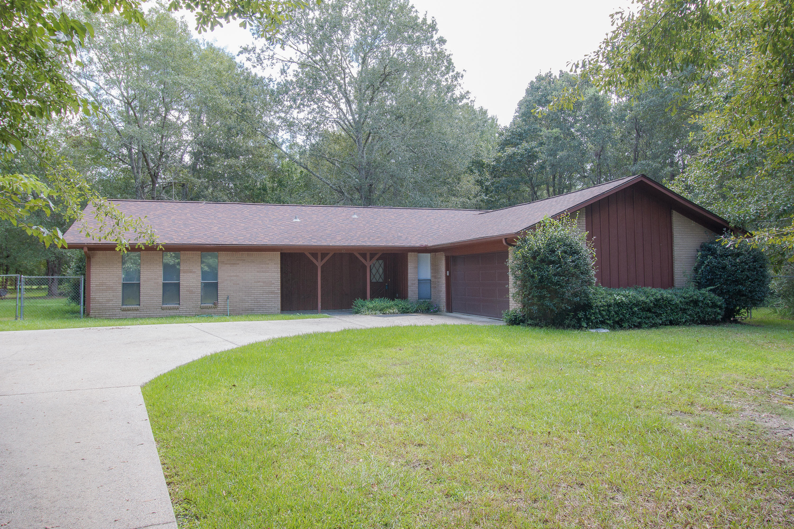 45 Cold Springs Road Gulfport, MS 39503 - Photo 1 of 18 82916-20