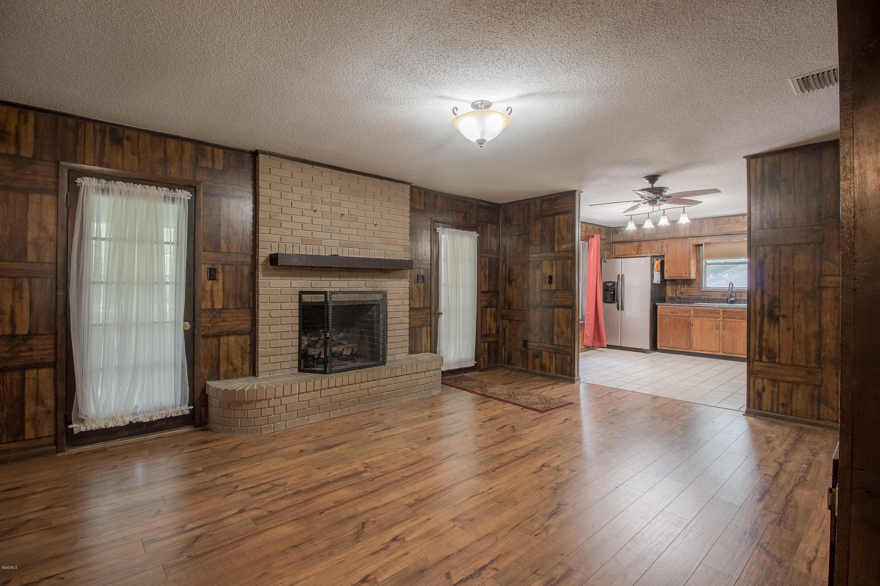 45 Cold Springs Road Gulfport, MS 39503 - Photo 2 of 18 82916-23