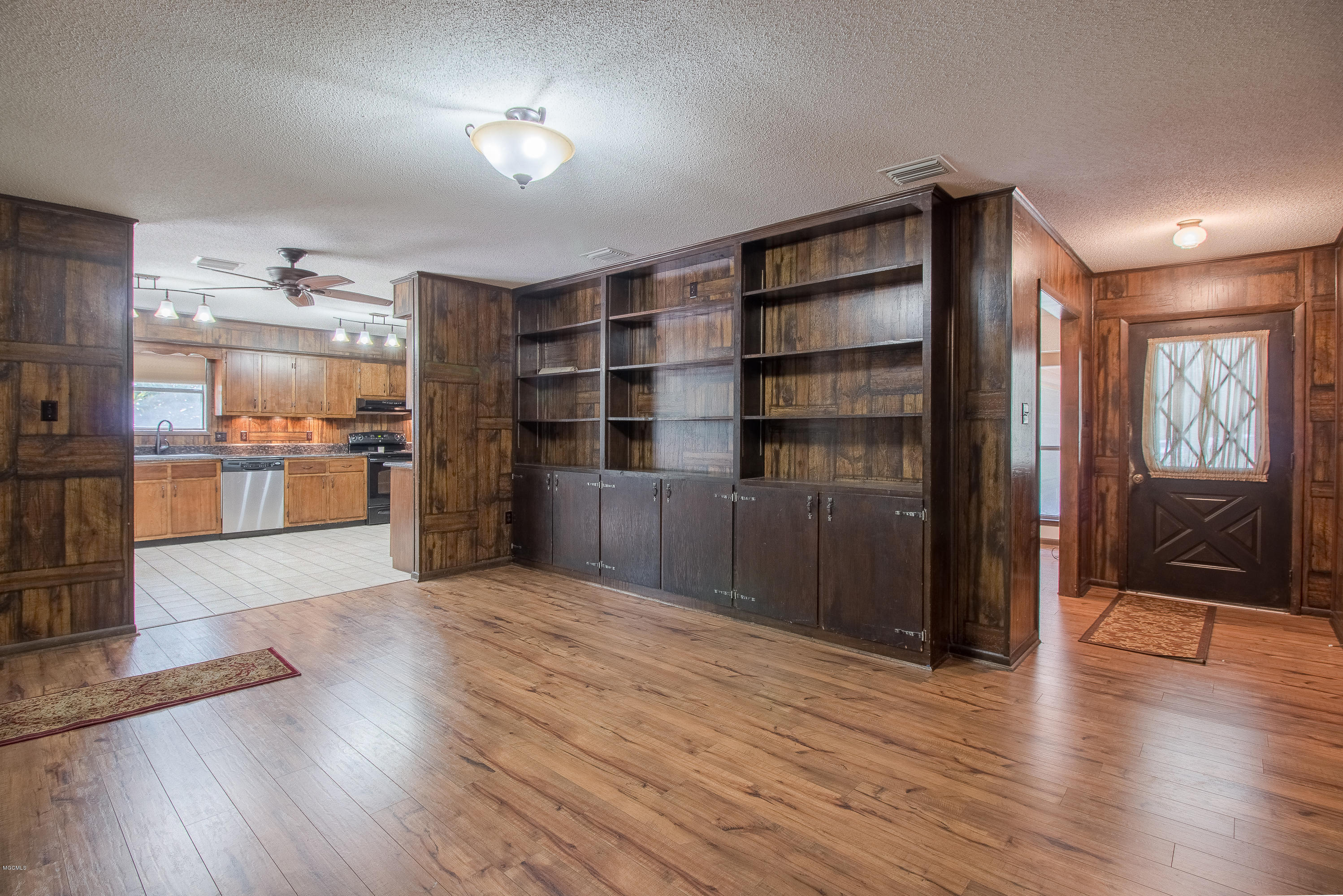 45 Cold Springs Road Gulfport, MS 39503 - Photo 3 of 18 82916-24