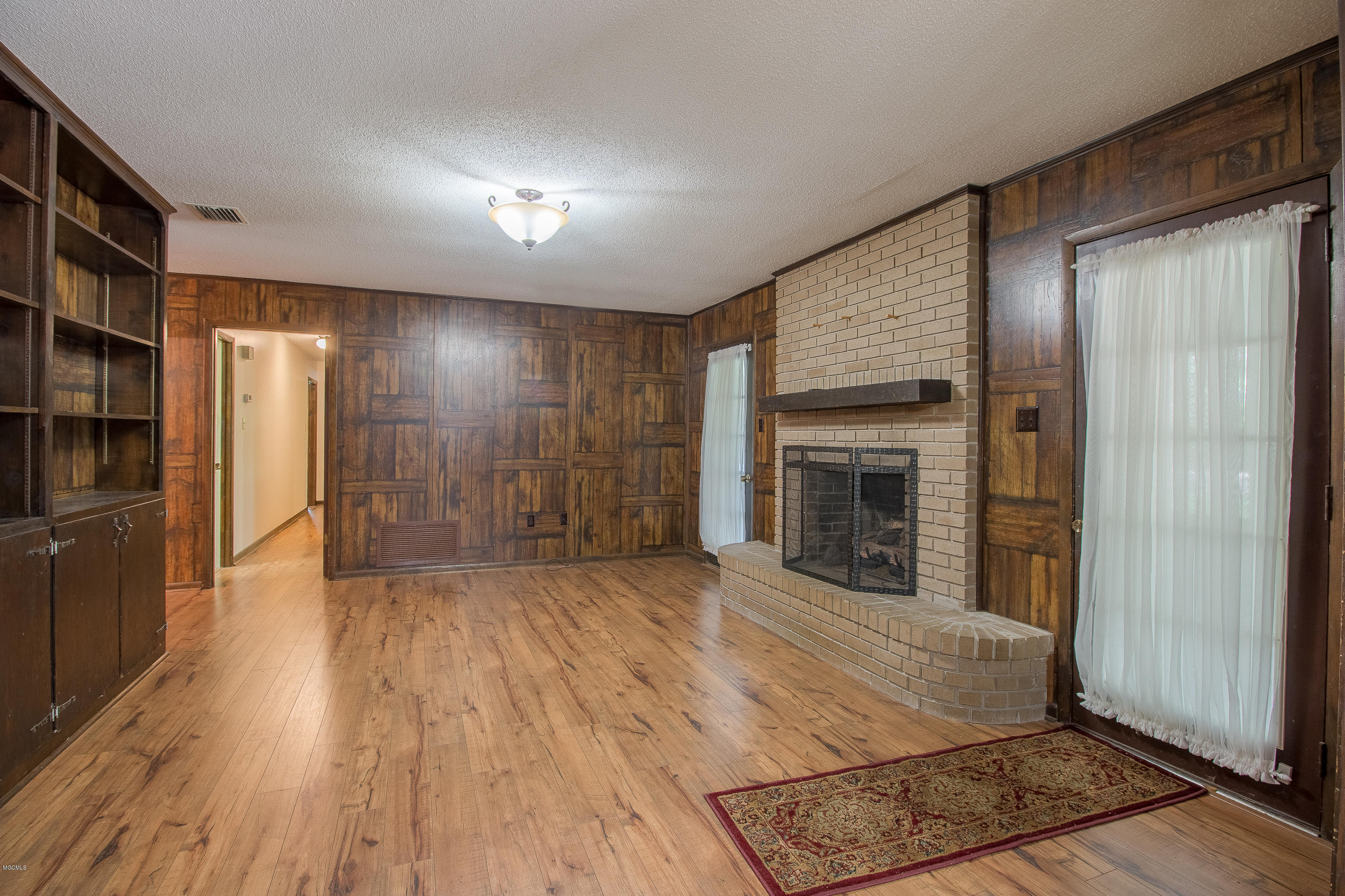45 Cold Springs Road Gulfport, MS 39503 - Photo 4 of 18 82916-27