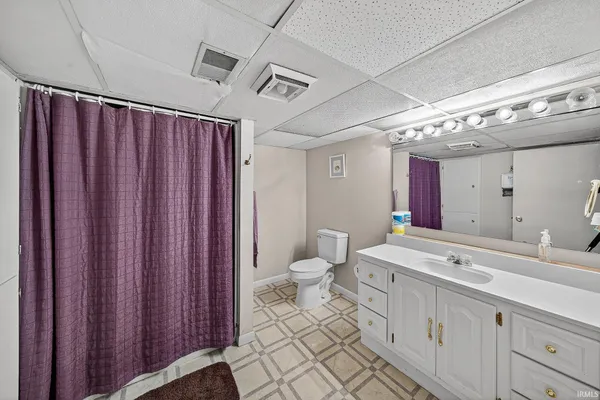 $785,000 | 20782 South Lake Drive, Walkerton, IN 46574