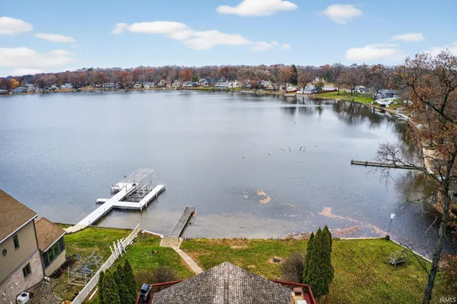 $785,000 | 20782 South Lake Drive, Walkerton, IN 46574