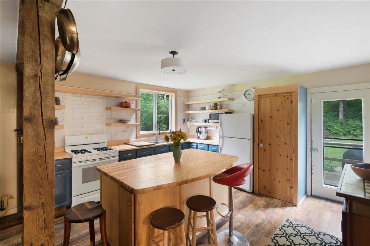 147 French Settlement Road Lincoln, VT 05443 - Photo 11 of 40 Gallery Image 11