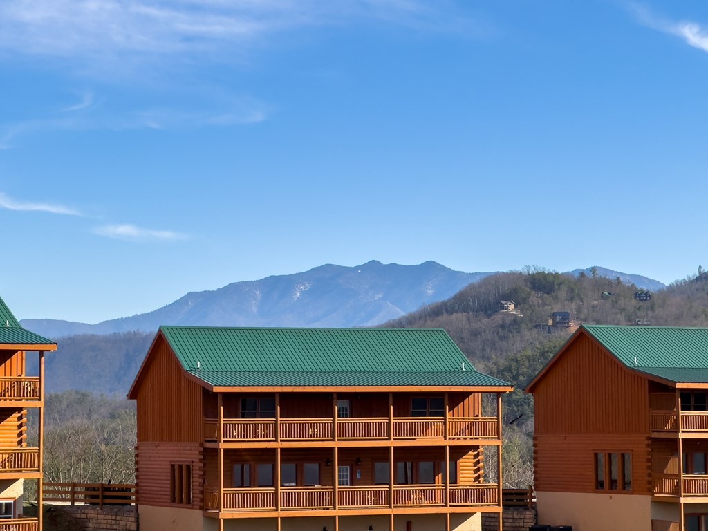 2517 Laurel Point Way, Unit LAZYBEARLODGE Sevierville, TN 37862 - Photo 6 of 51 Gallery Image 6