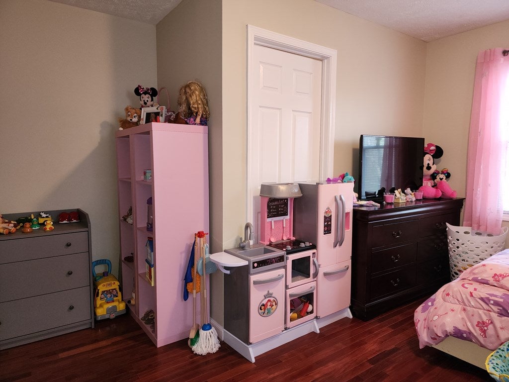 203 Youngs Road Raven, VA 24639 - Photo 26 of 43 Gallery Image 26