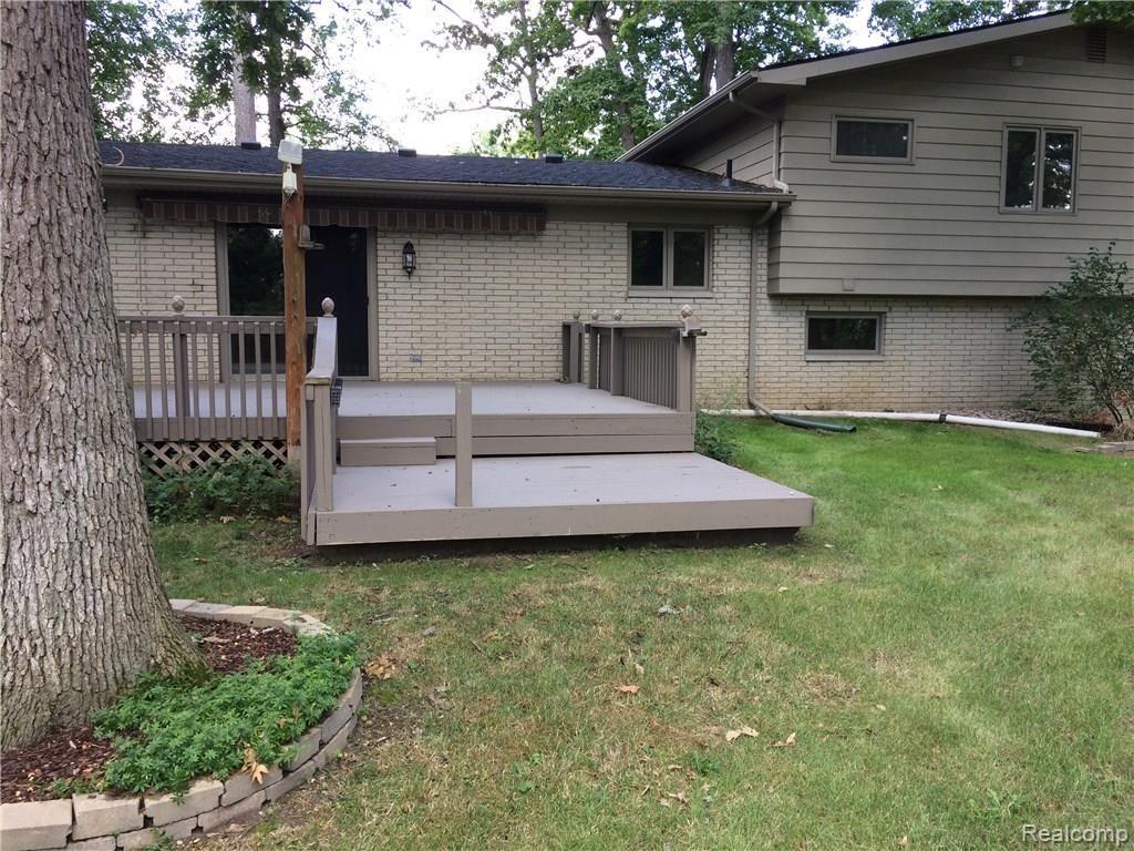 2290 Oak Grove Road Howell, MI 48855 - Photo 8 of 34 IMG_2251.JPG