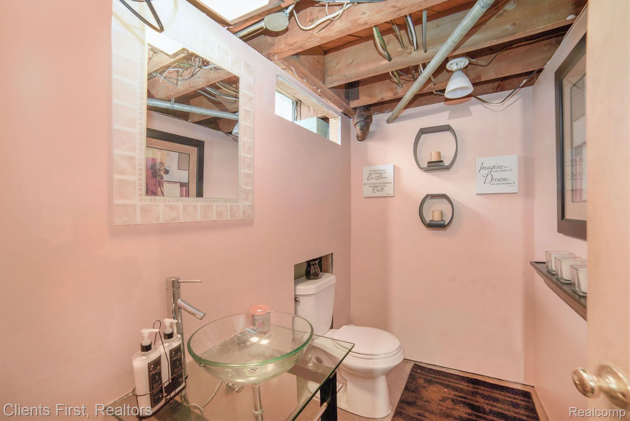 19221 Stephens Road Eastpointe, MI 48021 - Photo 23 of 23 PWM_8225.jpg