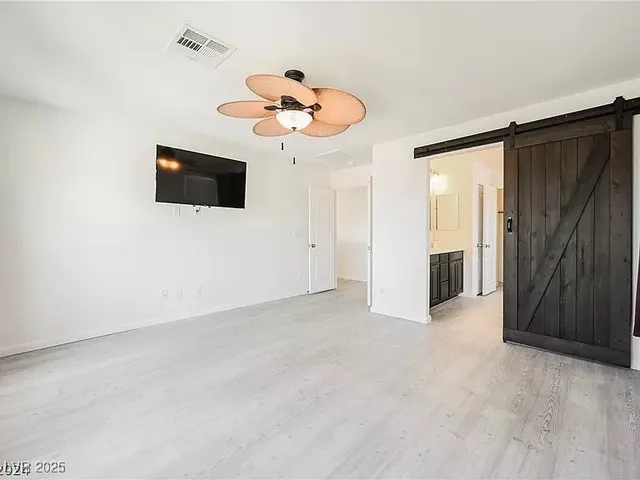 $410,000 | 7600 Finishing Touch Court, Las Vegas, NV 89149