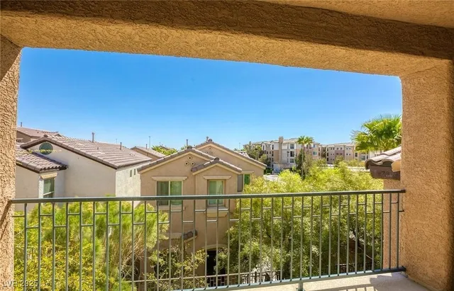 $410,000 | 7600 Finishing Touch Court, Las Vegas, NV 89149