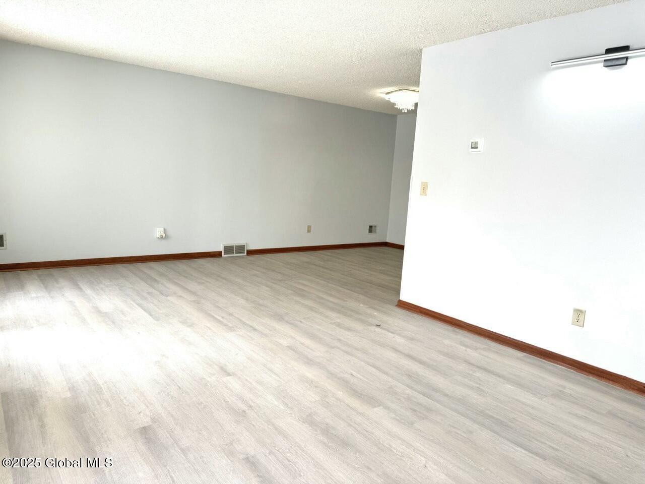 7 Cheryl Court Troy, NY 12180 - Photo 11 of 39 tempImageUSd3Pl