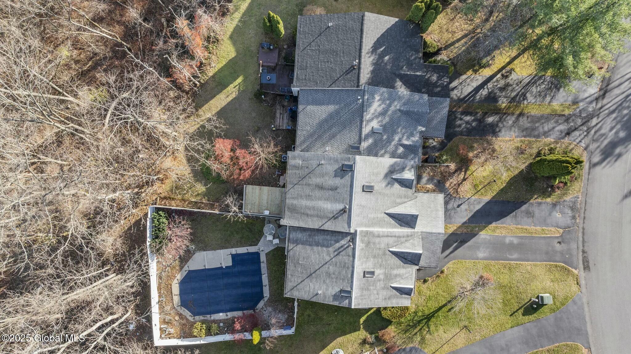 7 Cheryl Court Troy, NY 12180 - Photo 39 of 39 tempImagekwxa1X