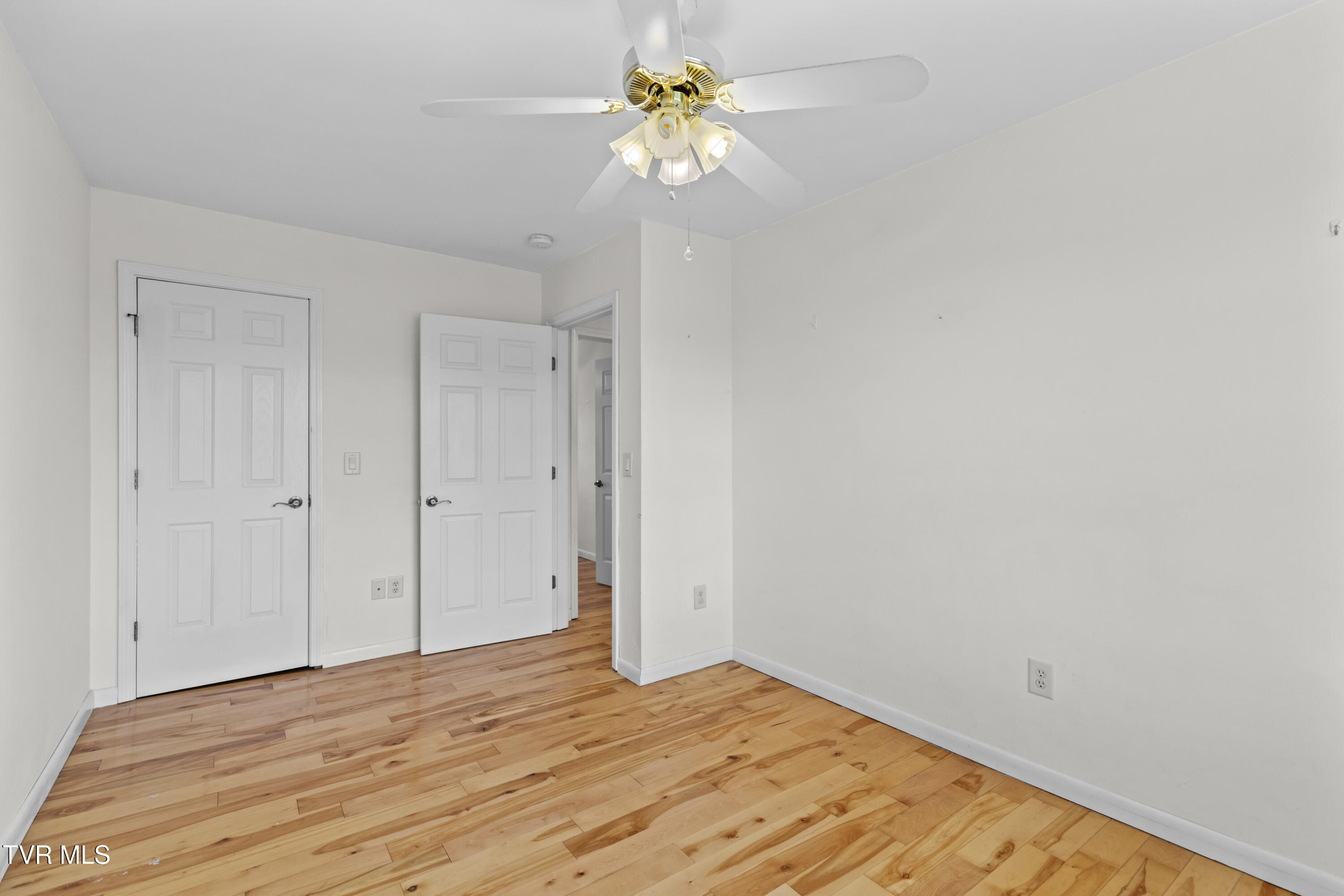1715 Main Street Mosheim, TN 37818 - Photo 16 of 28 016-1715MainStreet-Mosheim-TN-37818-FULL