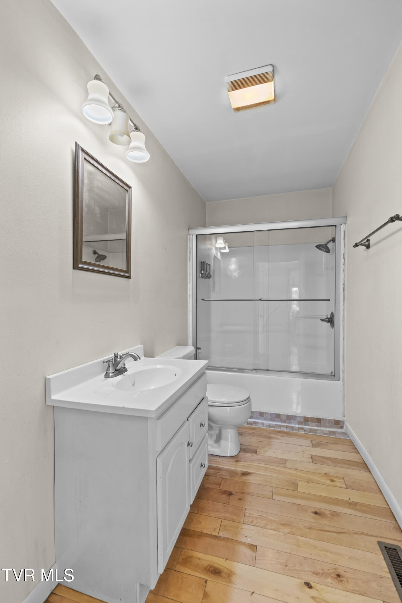 1715 Main Street Mosheim, TN 37818 - Photo 17 of 28 017-1715MainStreet-Mosheim-TN-37818-FULL