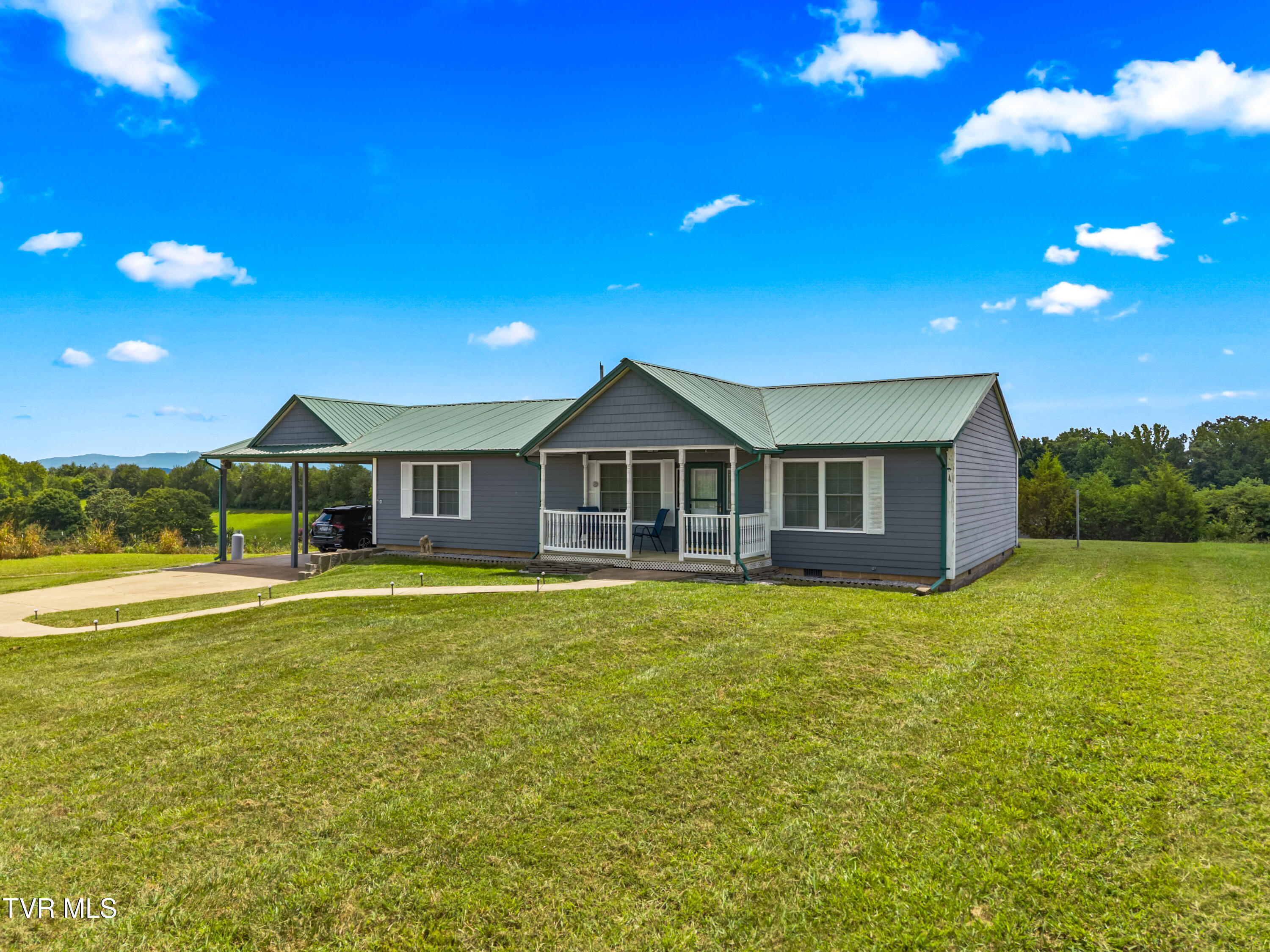 1715 Main Street Mosheim, TN 37818 - Photo 21 of 28 021-1715MainStreet-Mosheim-TN-37818-FULL