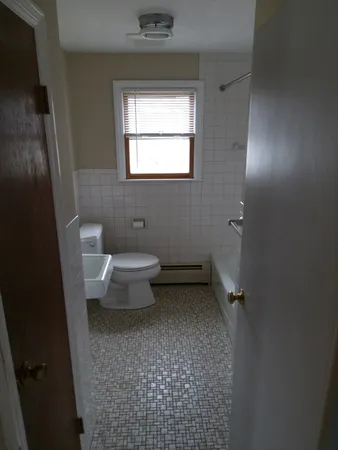 $4,400 | 121 King Philip Road, Worcester, MA 01606