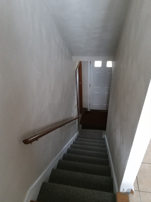 121 King Philip Road Worcester, MA 01606 - Photo 25 of 31 a view of entryway