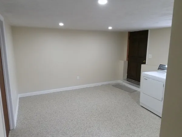 $4,400 | 121 King Philip Road, Worcester, MA 01606