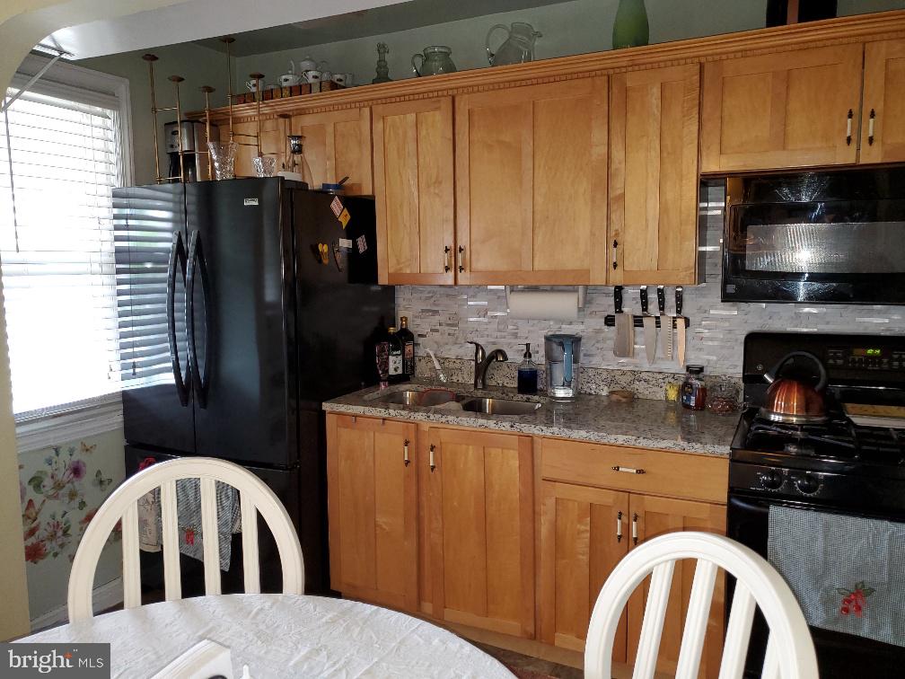 3539 Benzinger Road Baltimore, MD 21229 - Photo 11 of 33