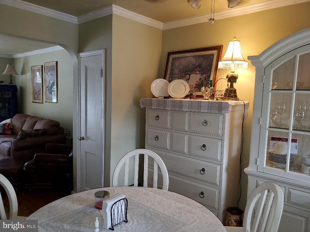 3539 Benzinger Road Baltimore, MD 21229 - Photo 12 of 33