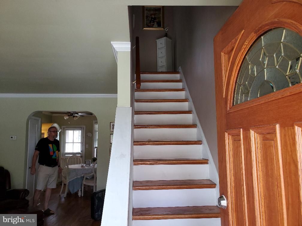 3539 Benzinger Road Baltimore, MD 21229 - Photo 4 of 33