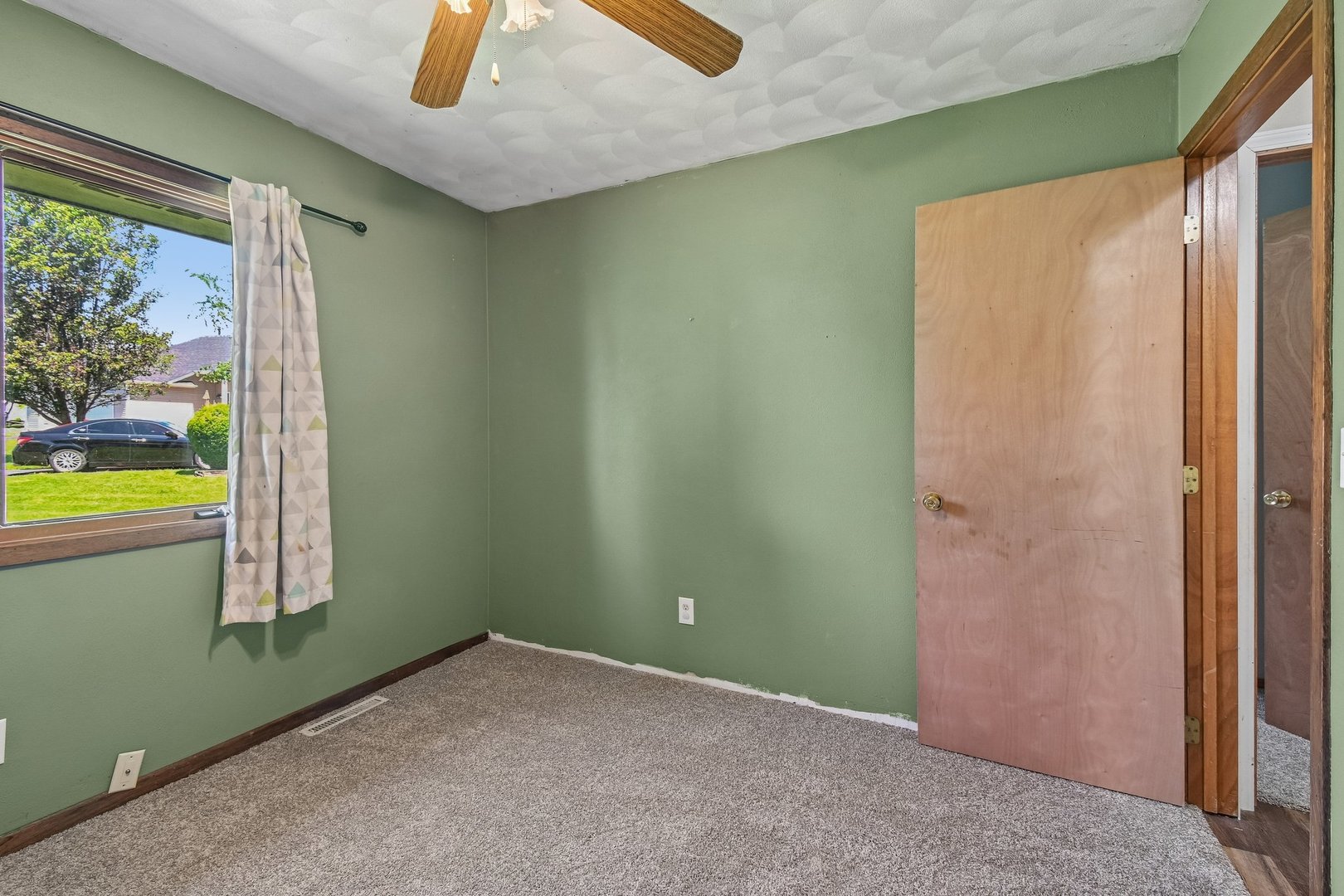 119 London Road Southeast Poplar Grove, IL 61065 - Photo 13 of 30