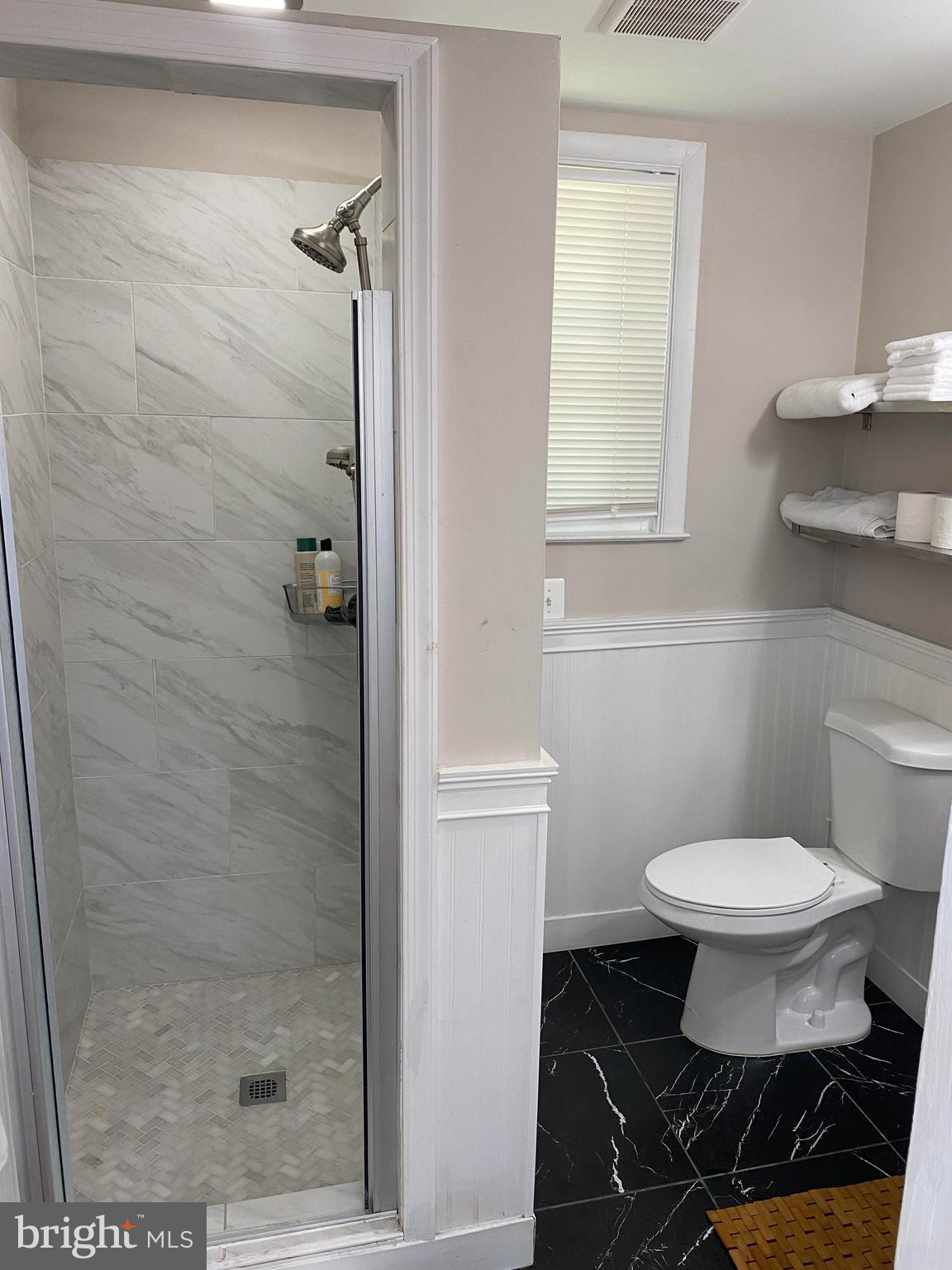5009 Overton Street Baltimore, MD 21229 - Photo 16 of 33
