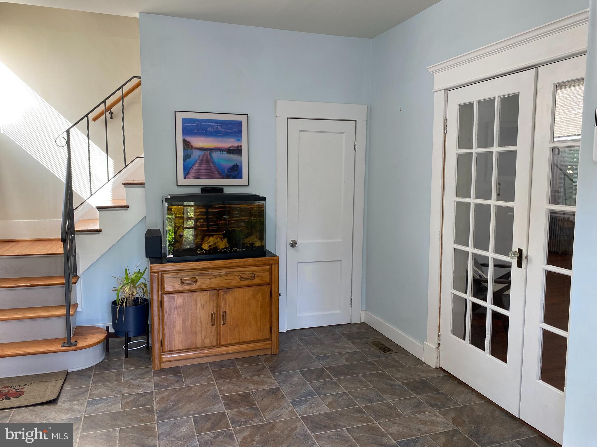 5009 Overton Street Baltimore, MD 21229 - Photo 2 of 33