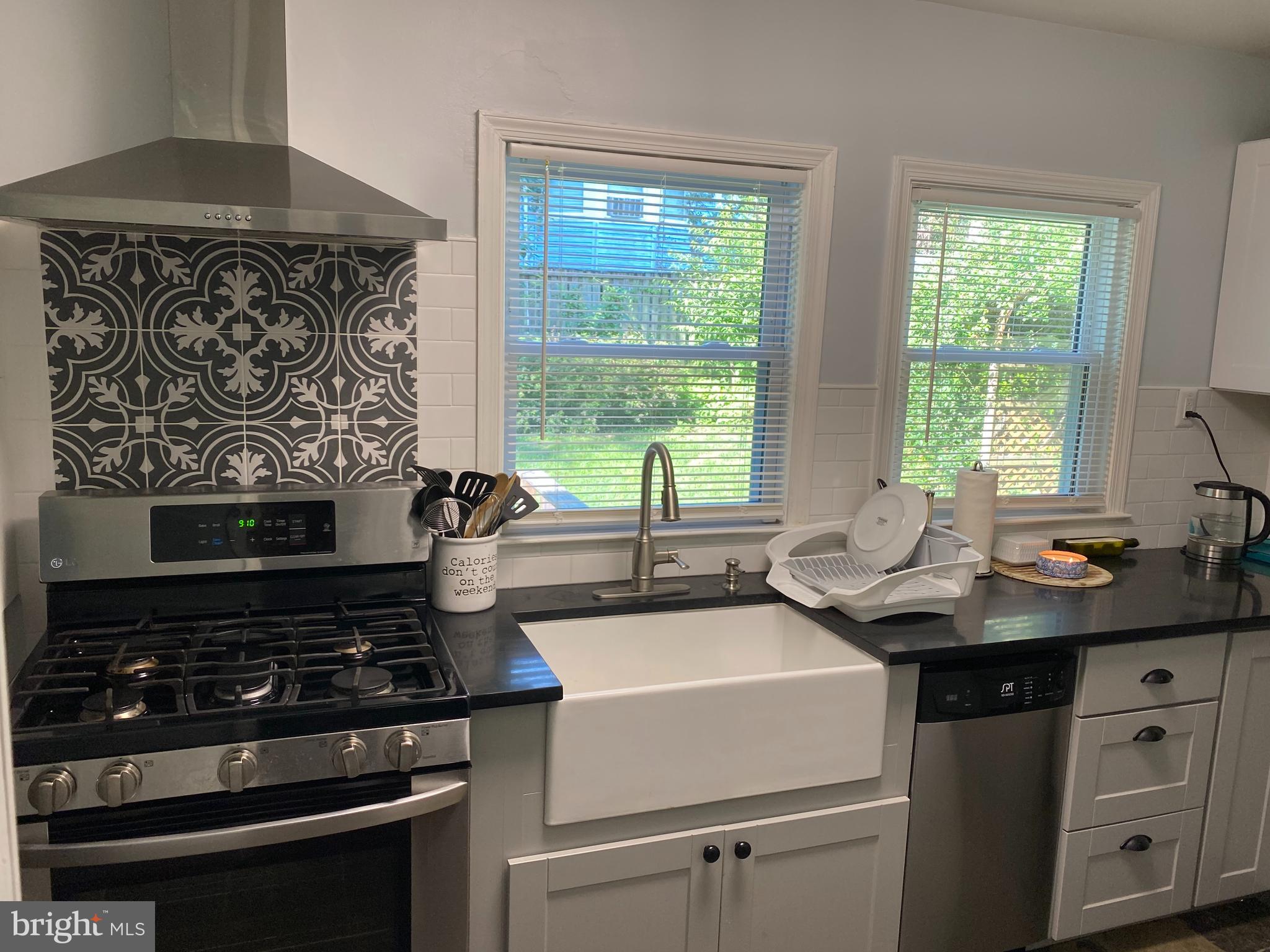 5009 Overton Street Baltimore, MD 21229 - Photo 6 of 33