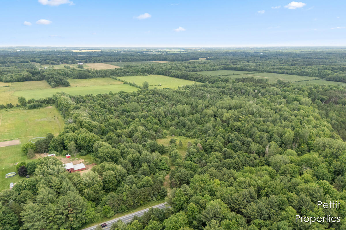 6804 South Maple Island Road Nunica, MI 49448 - Photo 22 of 26 IMG_1020