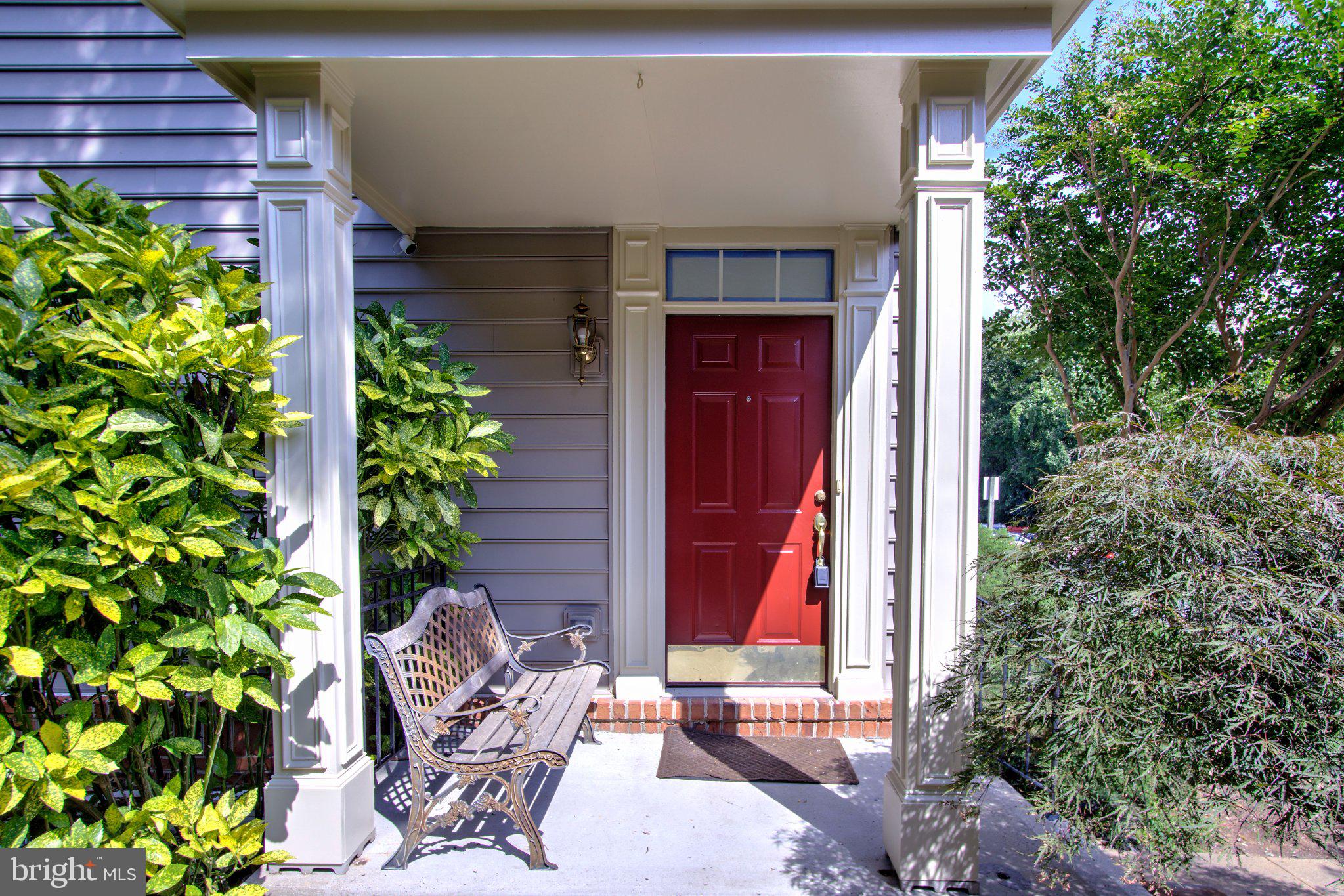 1274 Vintage Place Reston, VA 20194 - Photo 3 of 5
