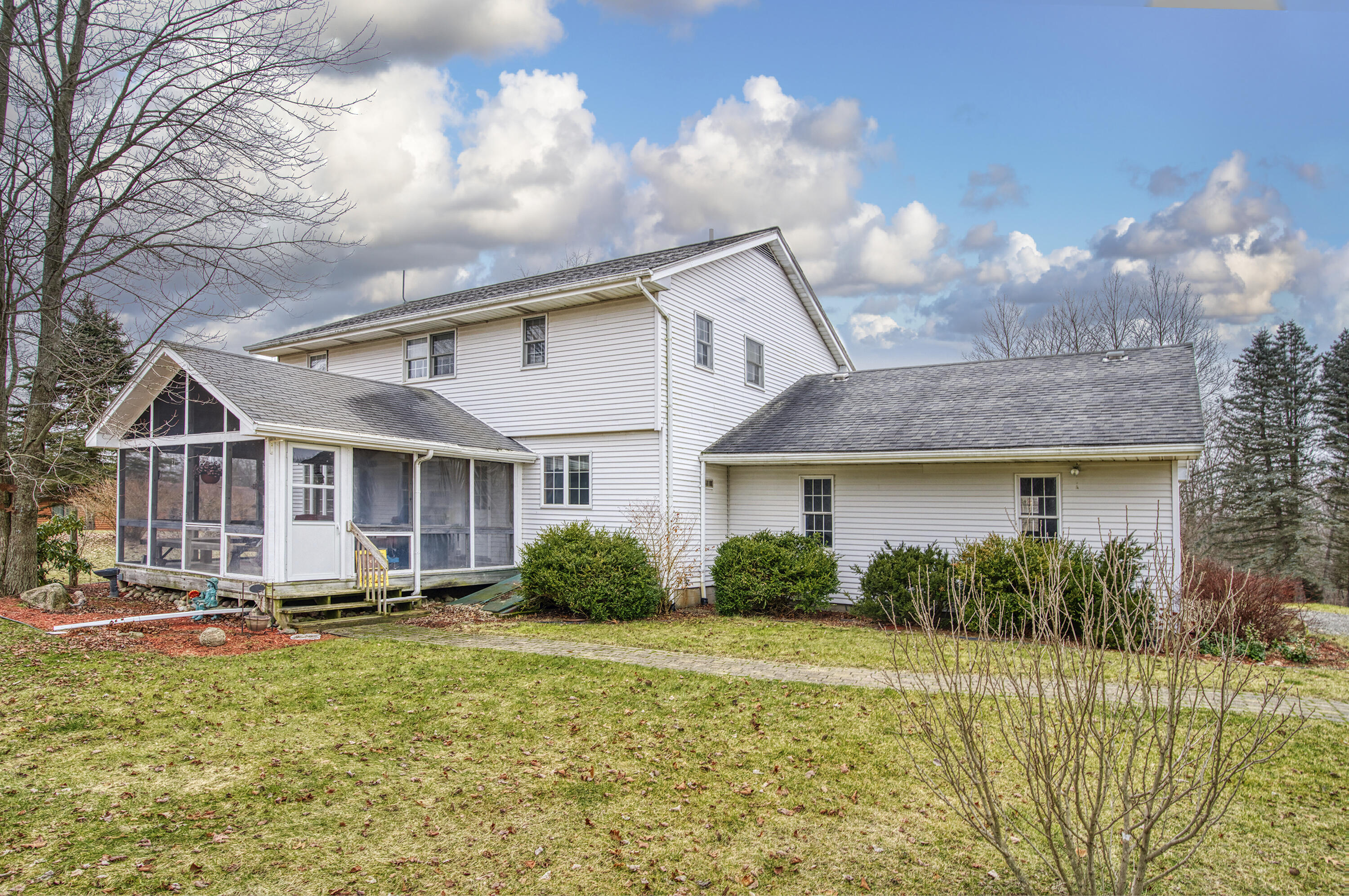 1809 Kane Road South Stockbridge, MI 49285 - Photo 10 of 46 DSC05023_10