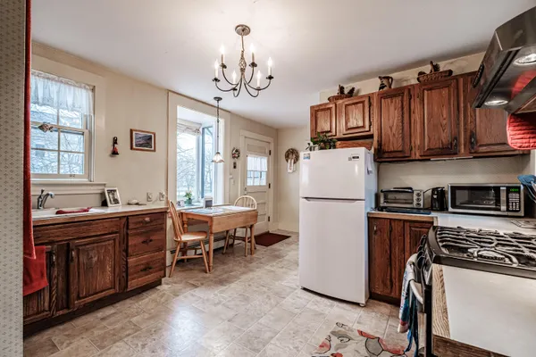 $319,900 | 509 Paris Hill Road, Paris, ME 04281