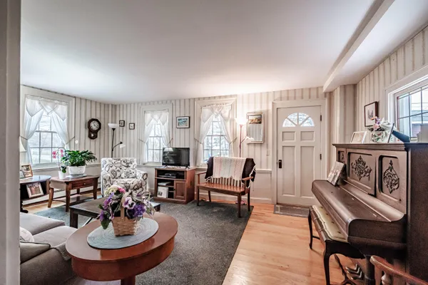$319,900 | 509 Paris Hill Road, Paris, ME 04281