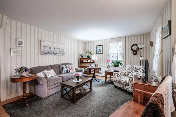 $319,900 | 509 Paris Hill Road, Paris, ME 04281