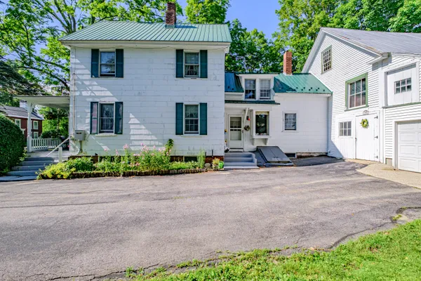 $319,900 | 509 Paris Hill Road, Paris, ME 04281