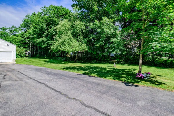 $319,900 | 509 Paris Hill Road, Paris, ME 04281