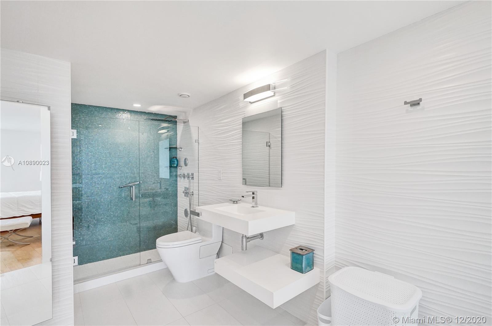 5750 Collins Avenue, Unit 15F Miami Beach, FL 33140 - Photo 40 of 65