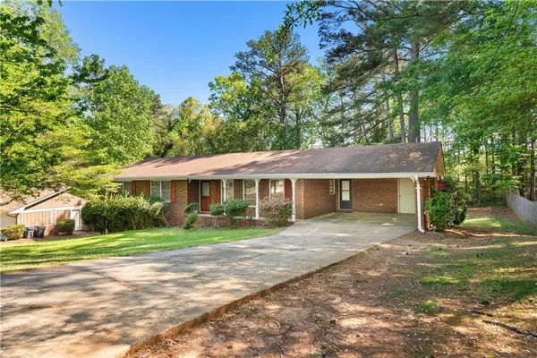 $2,000 | 4531 South Roberts Drive, Sugar Hill, GA 30518